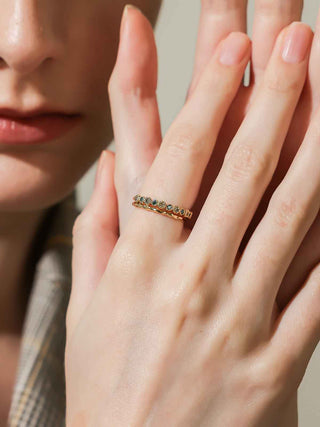 Sculptural Silhouette Band