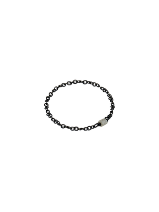 Delicate Gray Diamond Black Gold Chain Ring