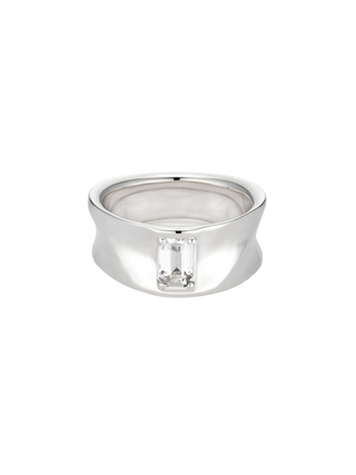 SAND DUNE STONE RING (CLEAR QUARTZ)