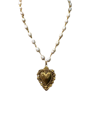 Fascinato Romeo Necklace with Freshwater Pearls and Ornate Gold Sacred Heart Pendant | LE FIGUE NEW YORK
